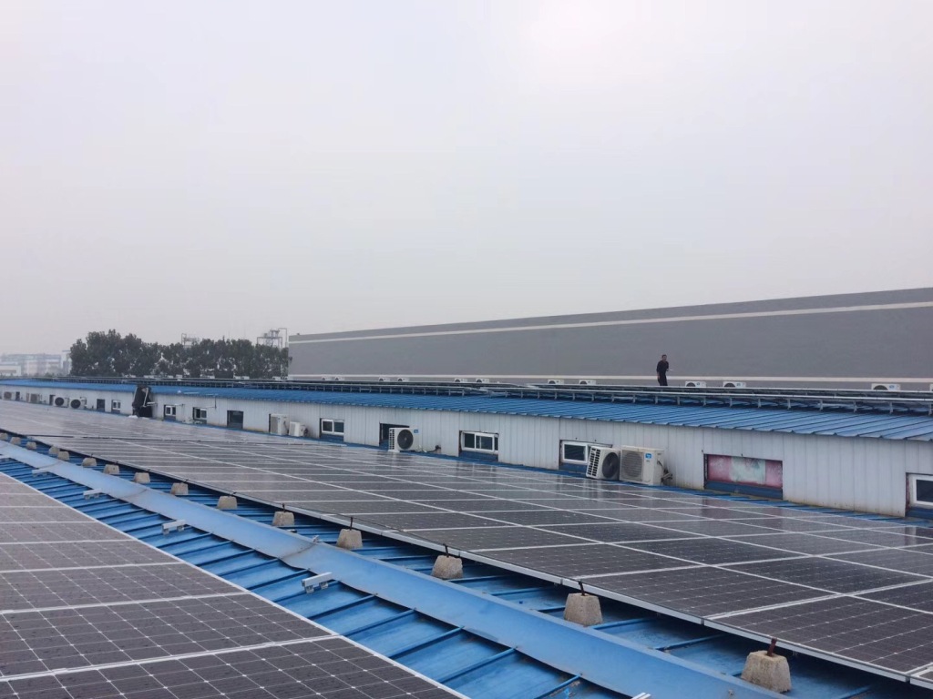 濟(jì)寧正大藥業(yè)1MW光伏發(fā)電項(xiàng)目施工中