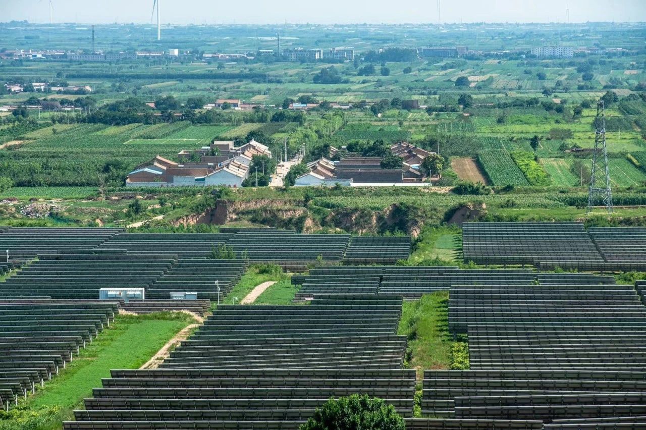 人民日?qǐng)?bào)：國家發(fā)展改革委、國家能源局發(fā)文 新能源上網(wǎng)電價(jià)將全面由市場形成