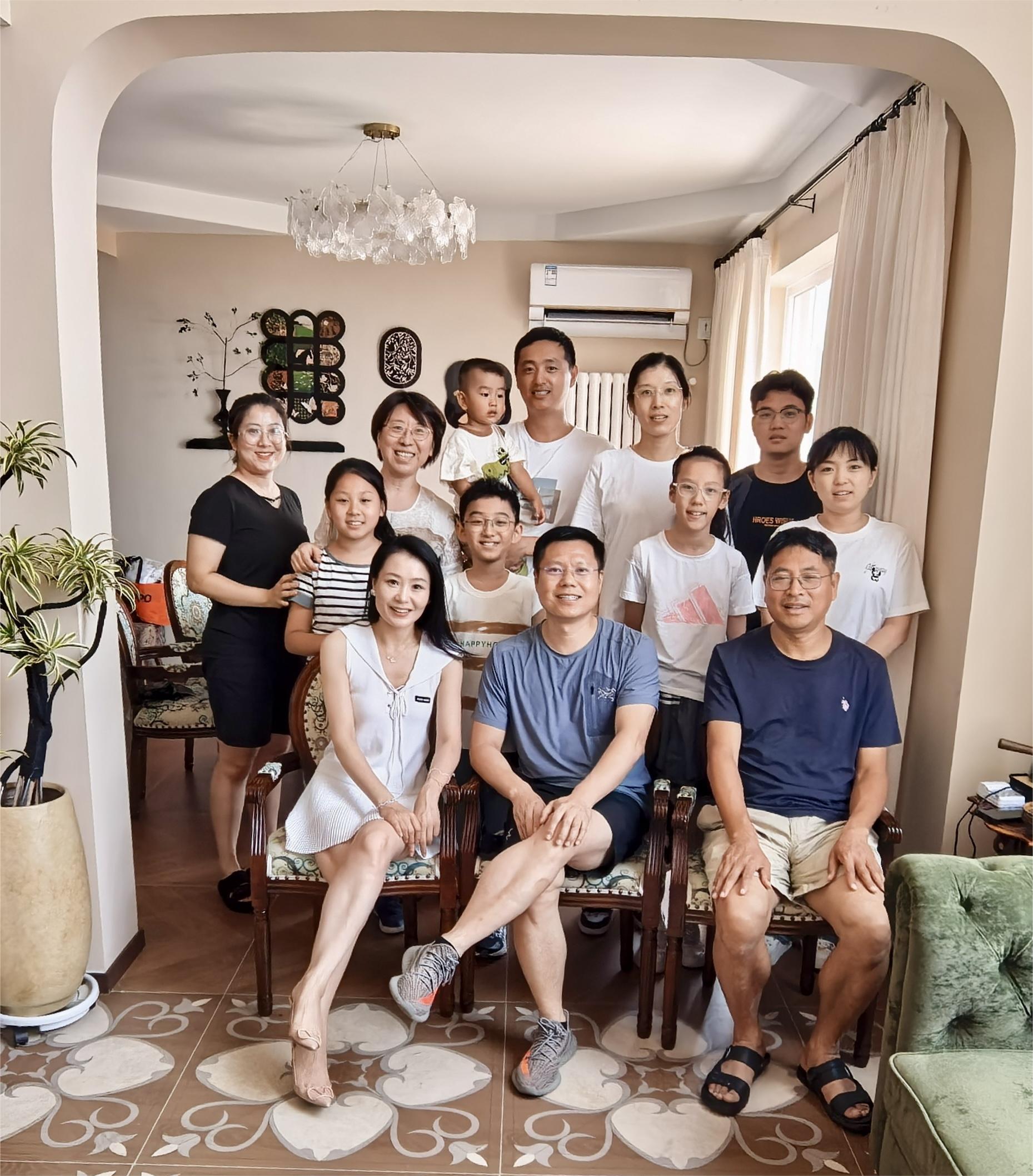 海風里的煙火與歡笑